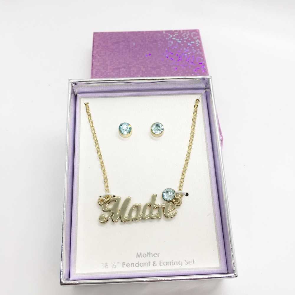 NWT  Madre Necklace “Mother”